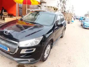 Peugeot 2008 1.2 VTi (82 Hp) 2015 Noir