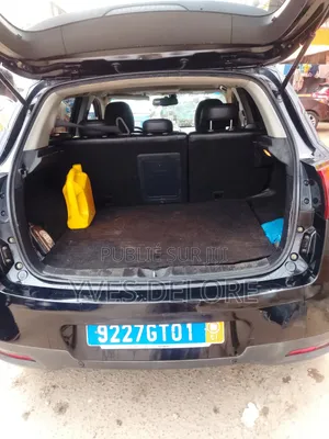 Peugeot 2008 1.2 VTi (82 Hp) 2015 Noir