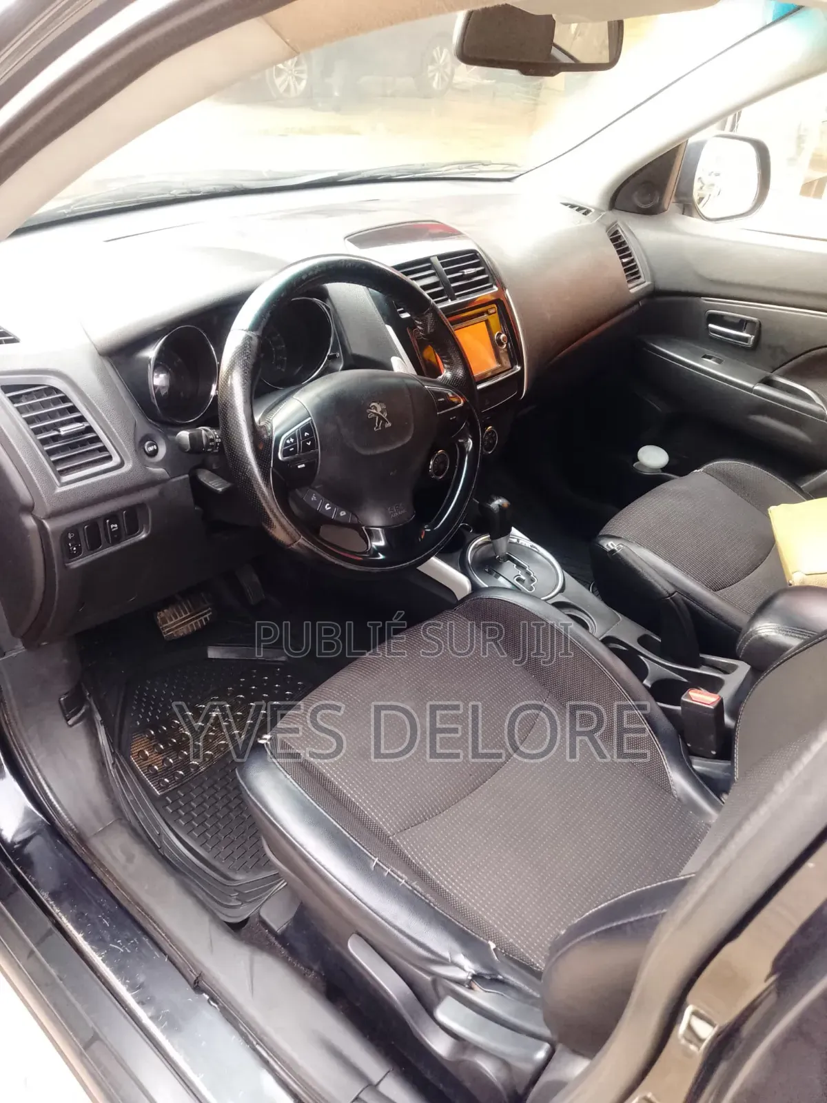 Peugeot 2008 1.2 VTi (82 Hp) 2015 Noir