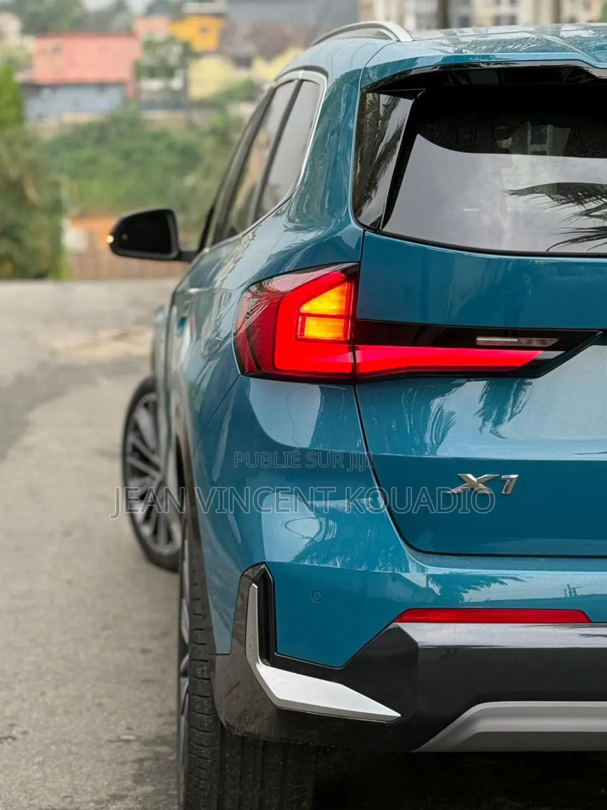 BMW X1 xDrive28i Sports Activity Vehicle 2025 Bleu