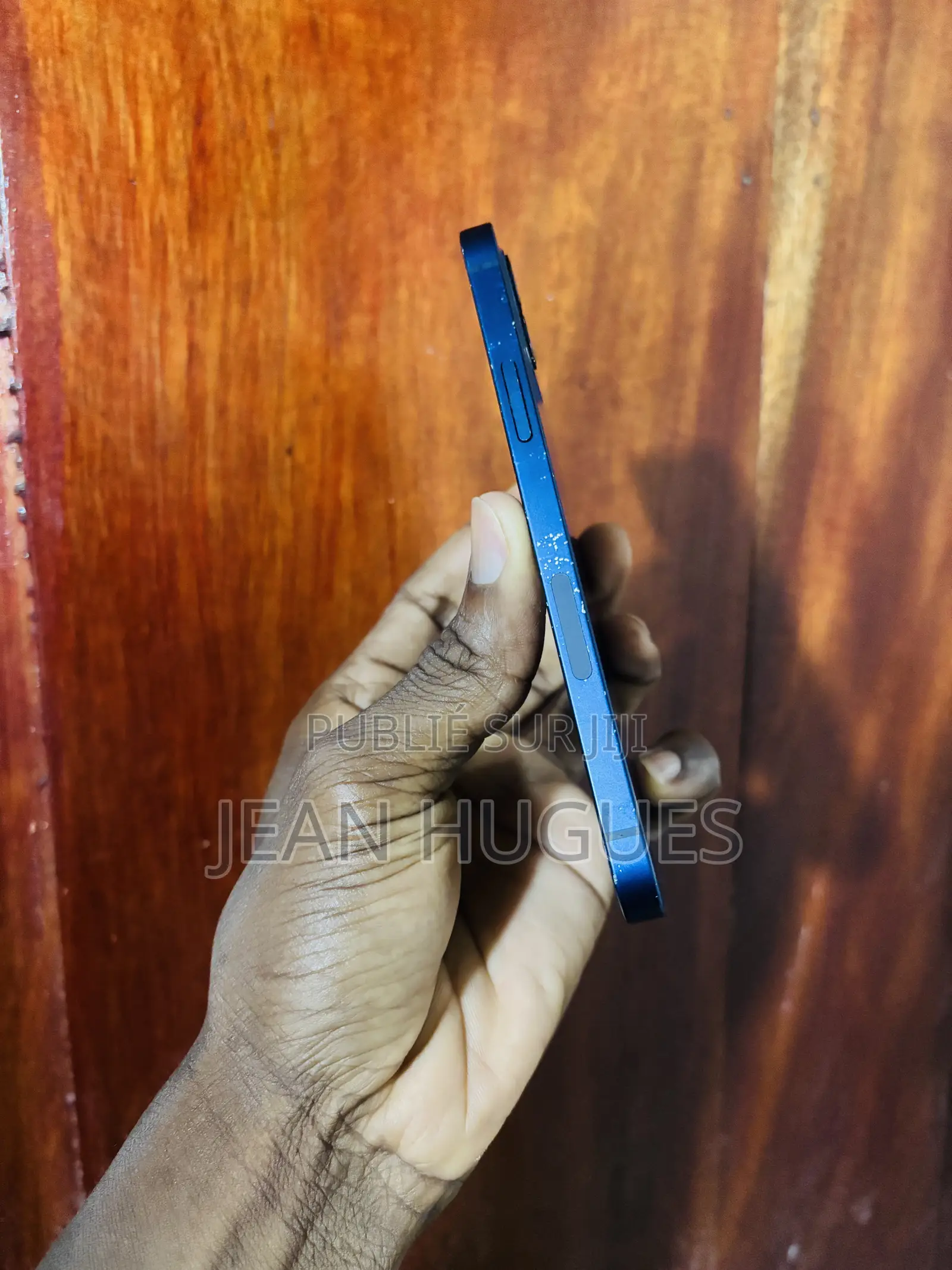 Apple iPhone 12 64 GB Bleu