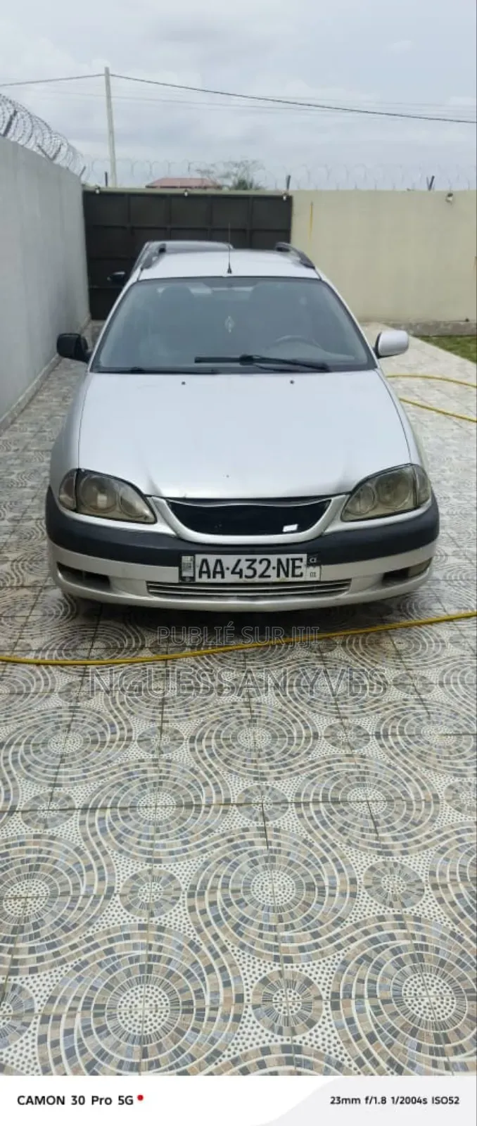 Toyota Avensis 2.0 D Verso 2002 Gris