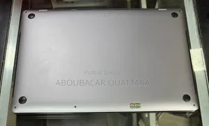 Neuf Apple MacBook Pro 2019 32GB Intel Core I7 SSD 512GB