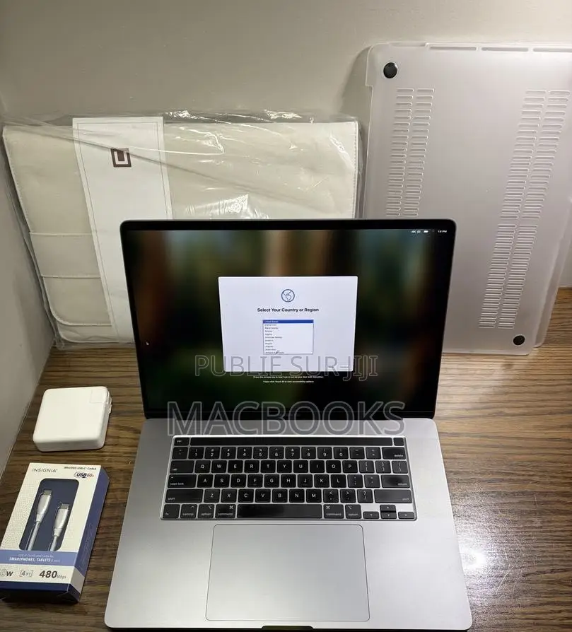 Neuf Apple MacBook Pro 2019 32GB Intel Core I7 SSD 512GB