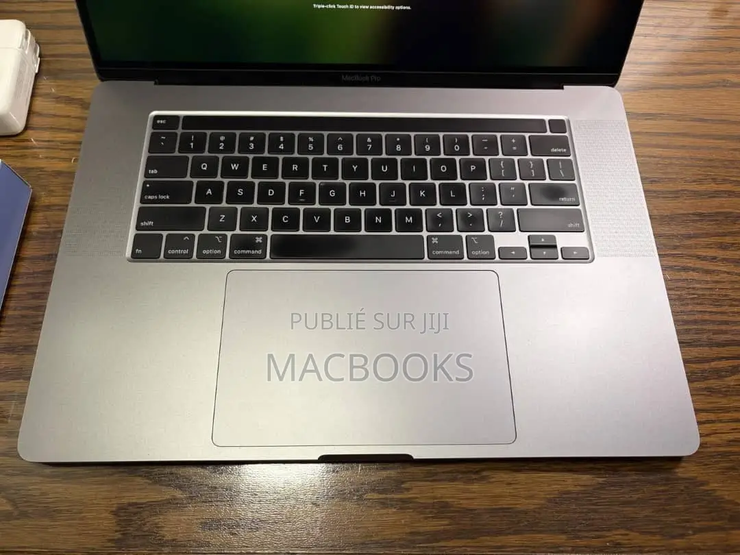 Neuf Apple MacBook Pro 2019 32GB Intel Core I7 SSD 512GB