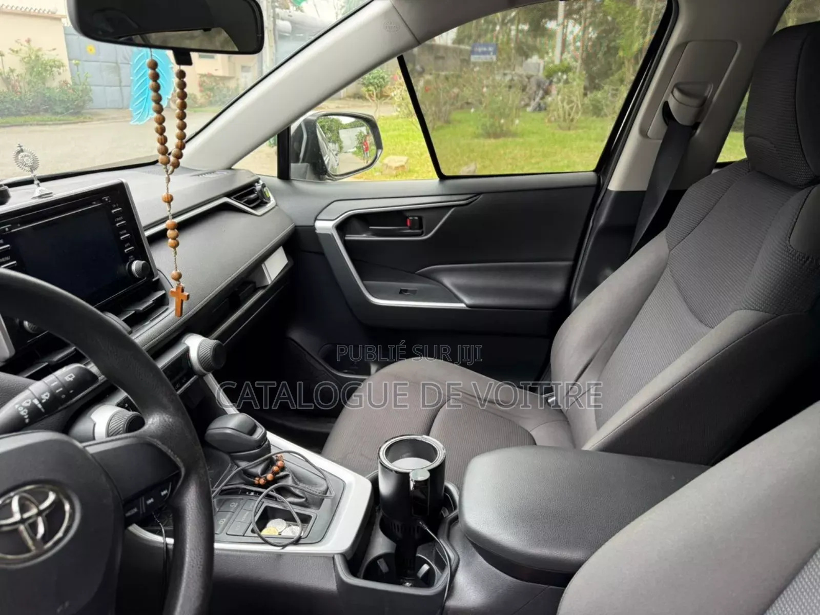 Toyota RAV4 2021 Gris