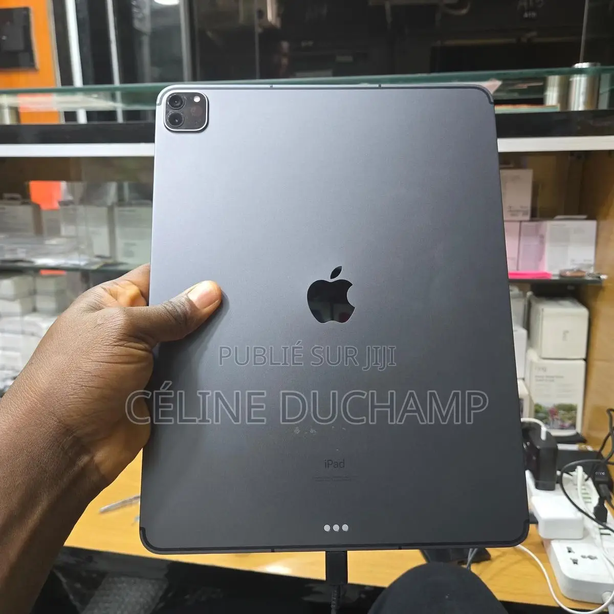 Neuf Apple iPad Pro 11 (2018) 256 GB Noir