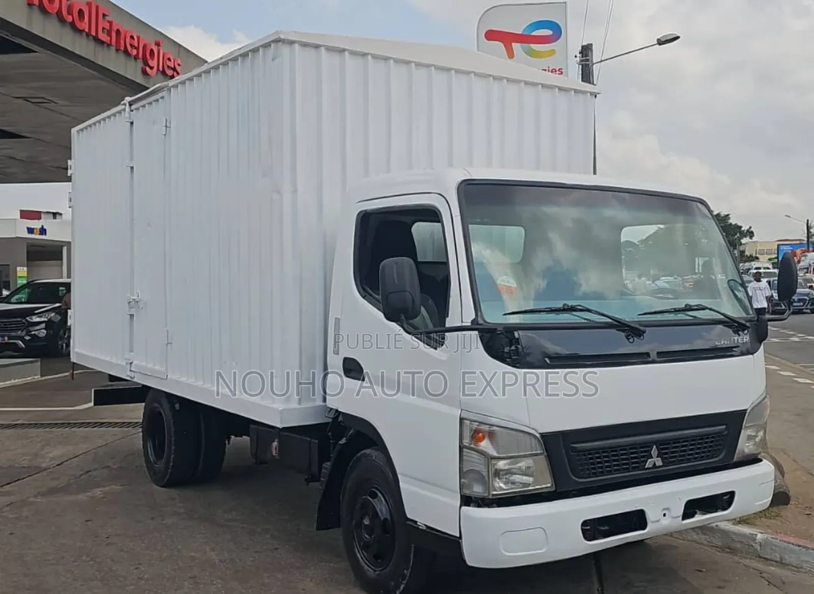 Mitsubishi Canter Année 2016