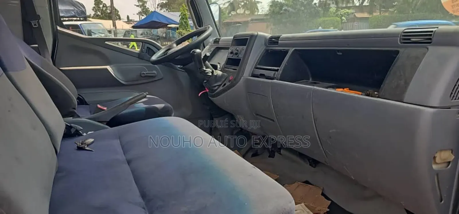 Mitsubishi Canter Année 2016