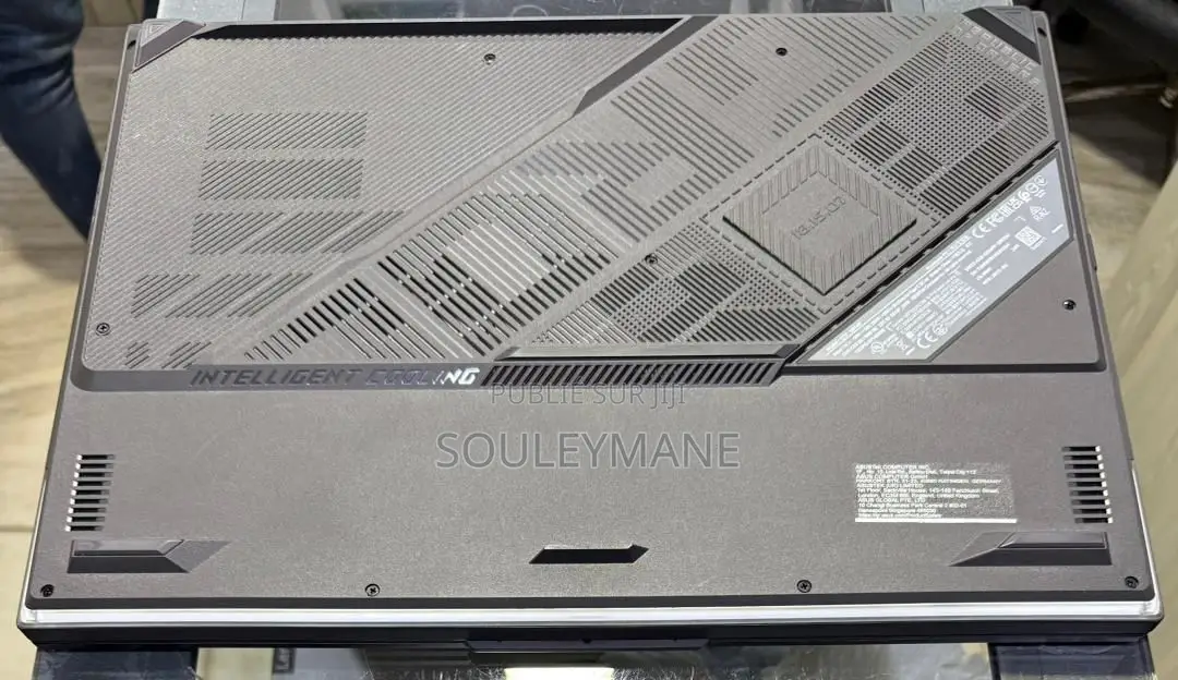 Neuf Ordinateur Portable Asus ROG Strix G17 32GB AMD Ryzen 9 SSD 1T