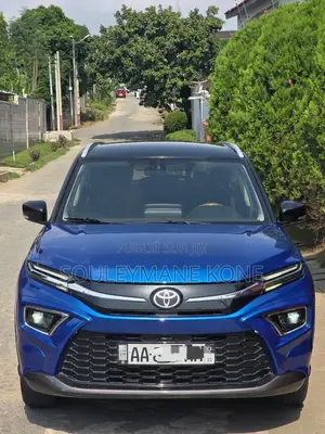 Toyota Urban Cruiser 2024 Bleu