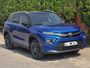 Toyota Urban Cruiser 2024 Bleu