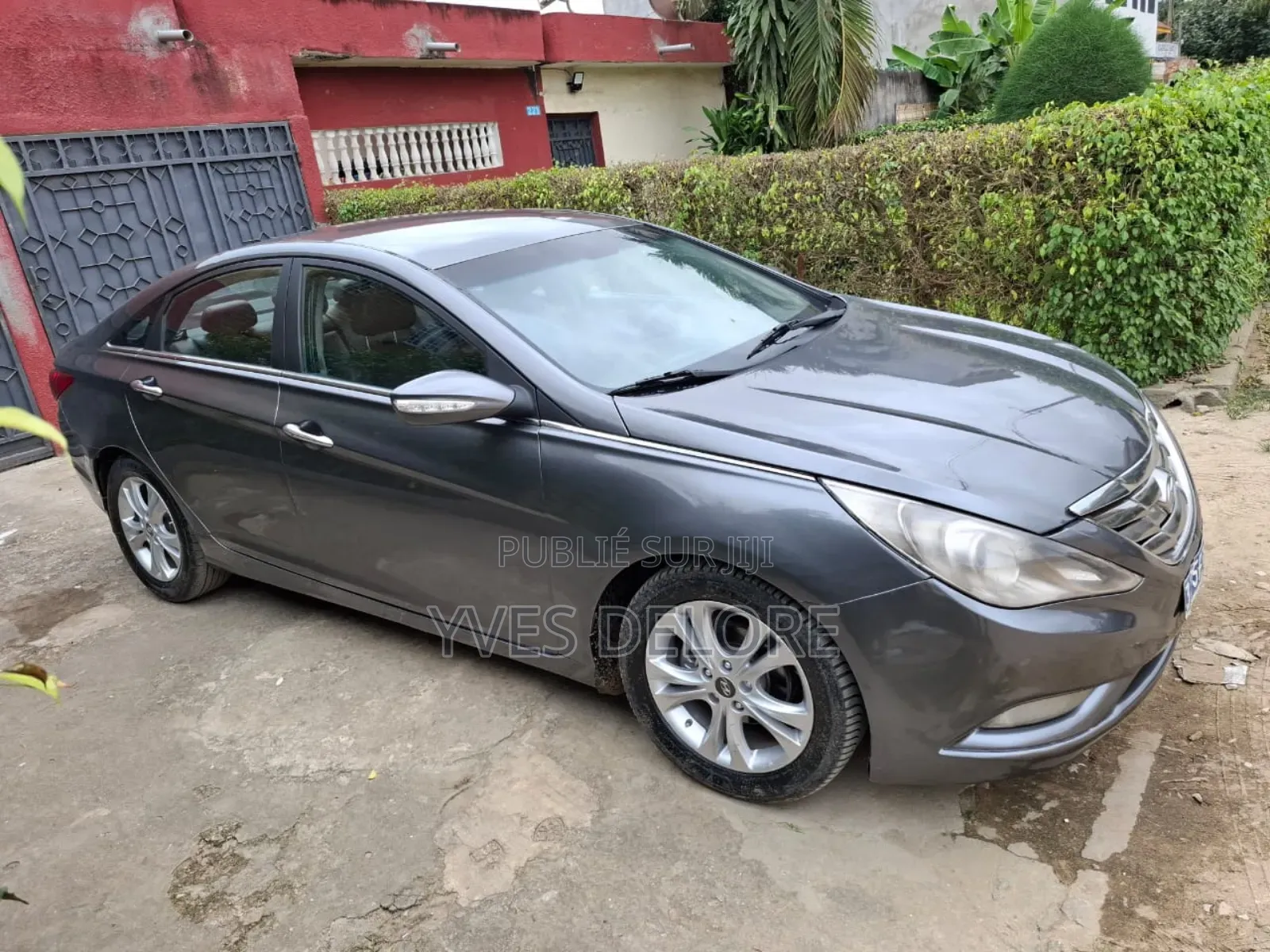 Hyundai Sonata SE Sedan FWD (2.4L 4cyl 6A) 2013 Gris
