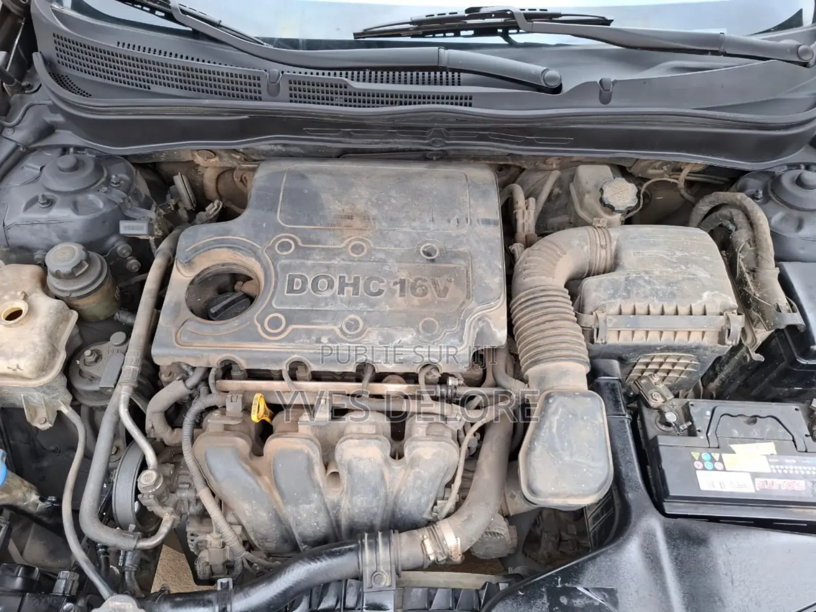 Hyundai Sonata SE Sedan FWD (2.4L 4cyl 6A) 2013 Gris