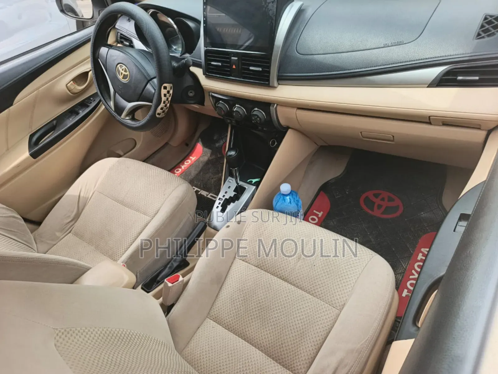 Toyota Yaris SE Hatchback 5dr 2016 Blanc