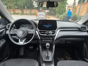 Suzuki Vitara 2023 Bleu