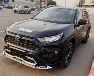 Toyota RAV4 XLE AWD 2020 Noir Mat