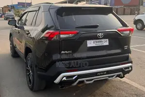 Toyota RAV4 XLE AWD 2020 Noir Mat