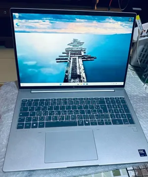 HP EliteBook 640 G11 16GB Intel Core Ultra 7 SSD 512GB