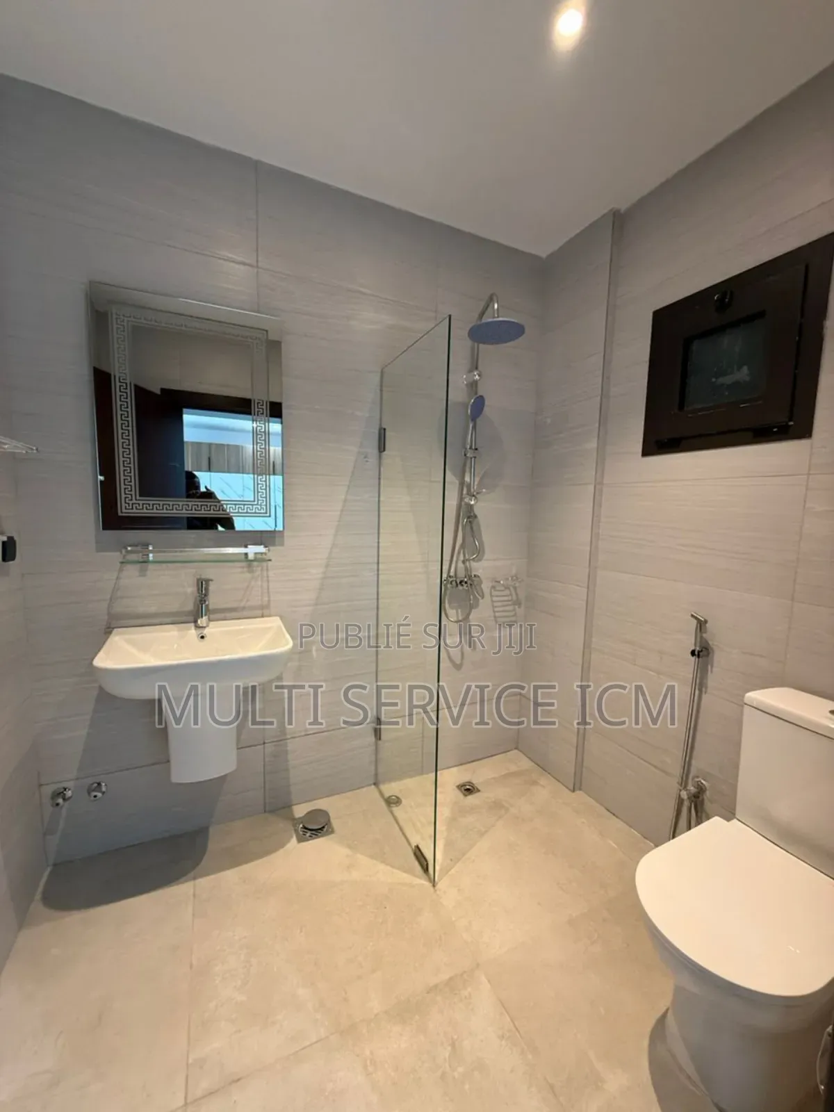 3chbre Appartement dans Cocody à Louer