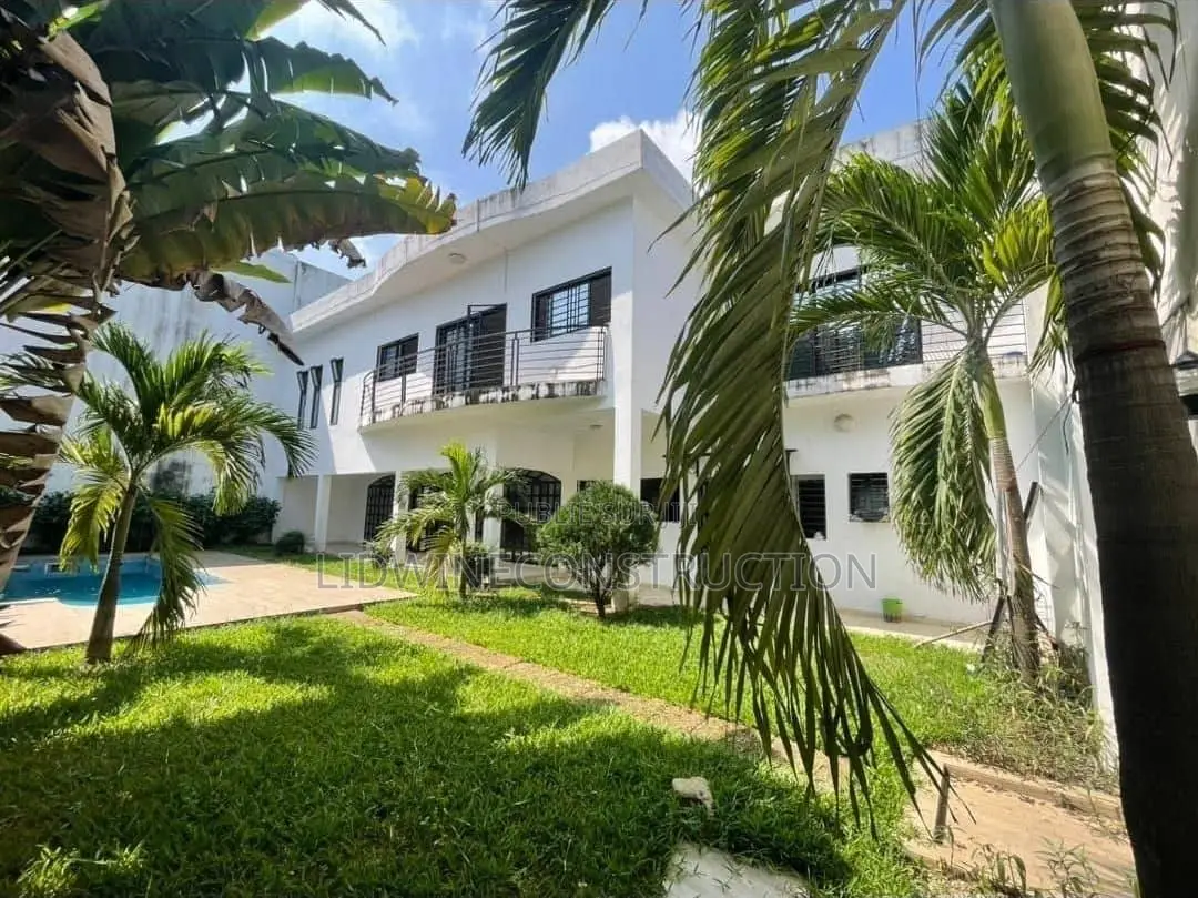 4chbre Duplex dans Cocody à Vendre