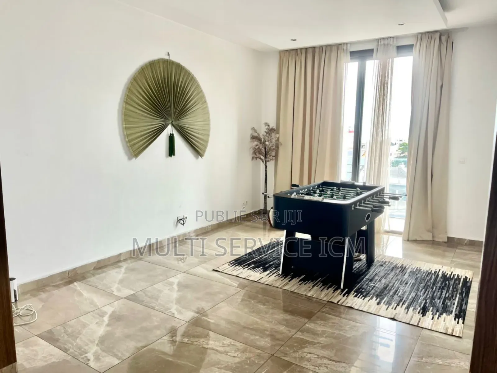 Furnished 3chbre Appartement dans Ismaël Coulibaly, Cocody à Vendre