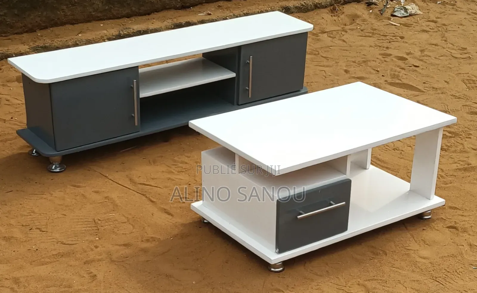 Table Centrale Disponible Solide Et Durable Résistant À L'eau