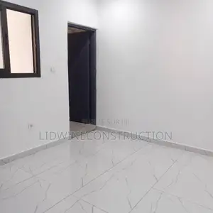 3chbre Villa dans Cocody à Vendre