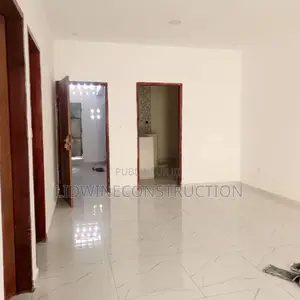 3chbre Villa dans Cocody à Vendre