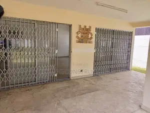 3chbre Villa dans Deux Plateaux à Vendre