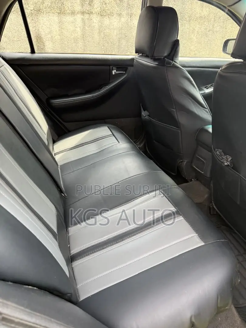 Toyota Corolla 1.5 Sedan 2002 Gris