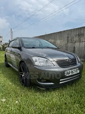 Toyota Corolla 1.5 Sedan 2002 Gris