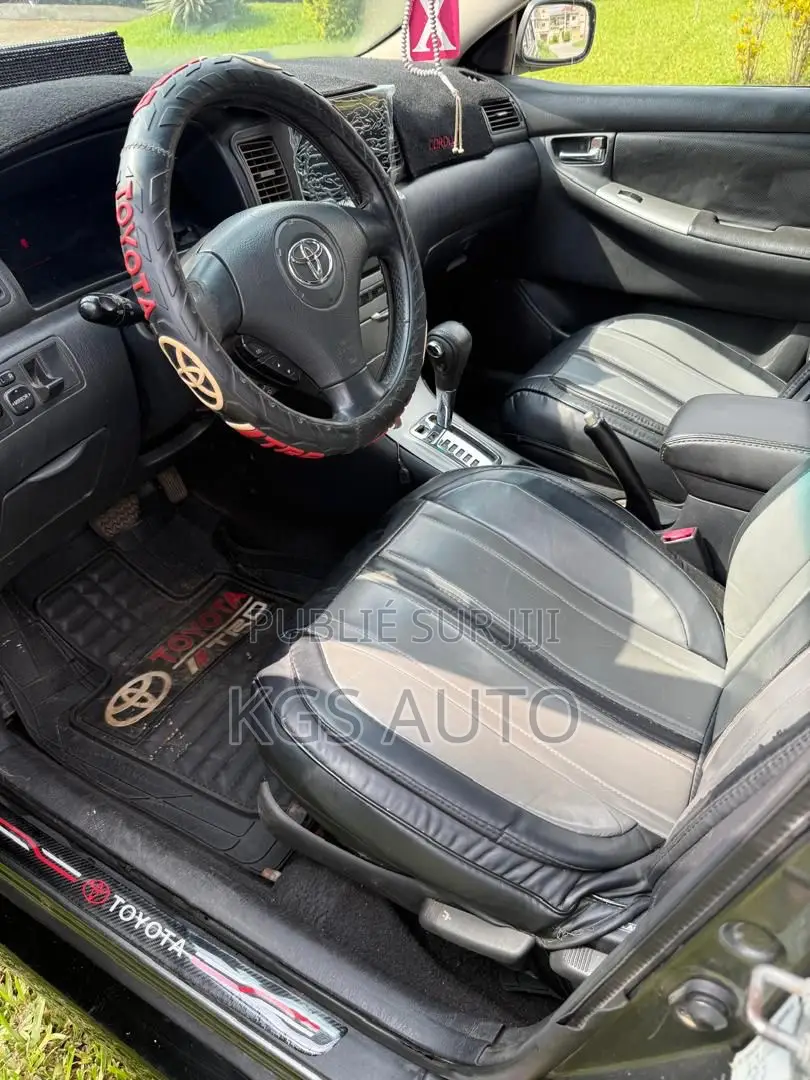 Toyota Corolla 1.5 Sedan 2002 Gris