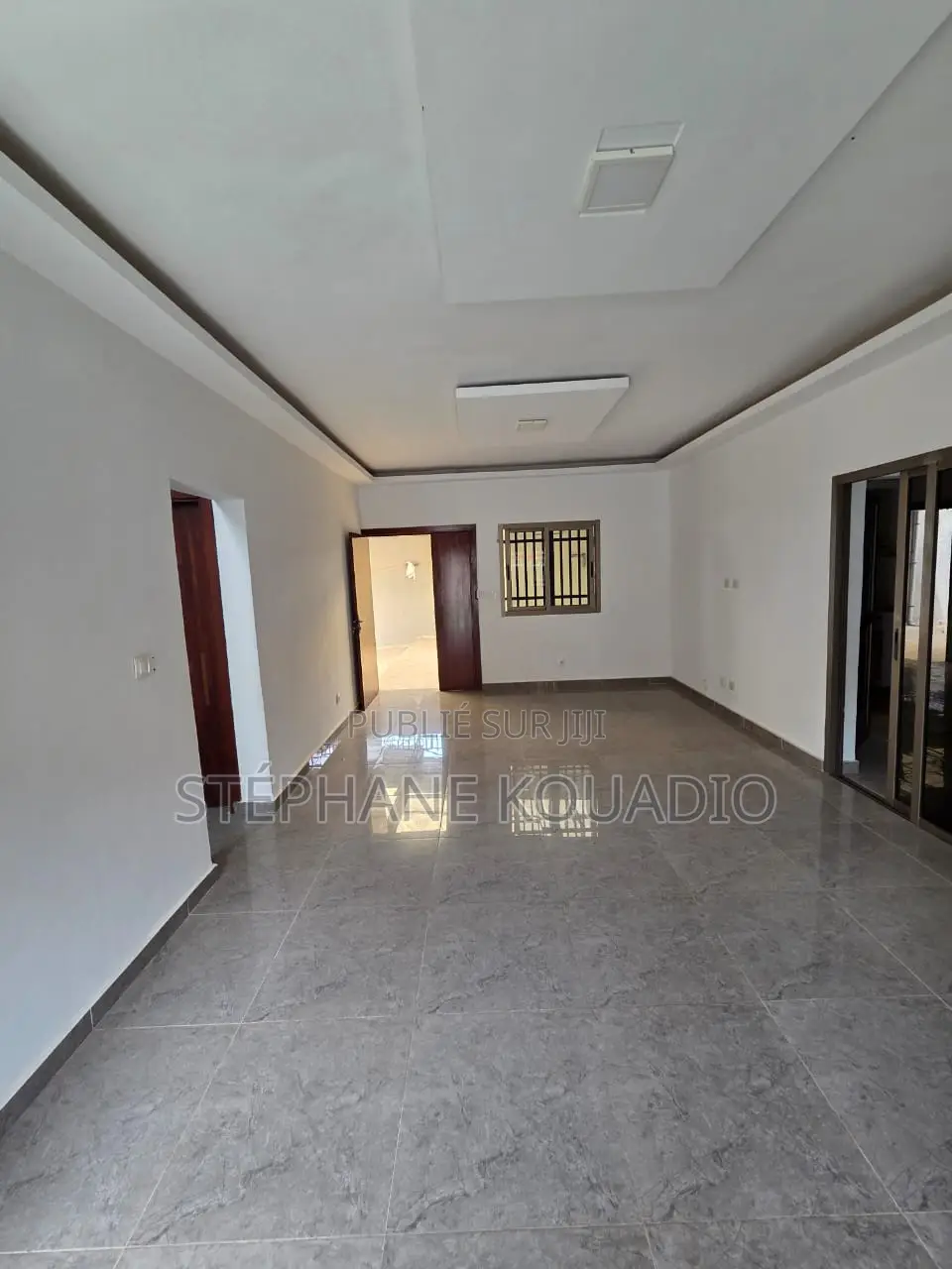 5chbre Duplex dans Cocody à Vendre