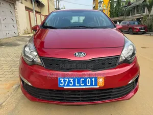 Kia Rio EX 4dr Hatchback (1.6L 4cyl 6A) 2017 Rouge