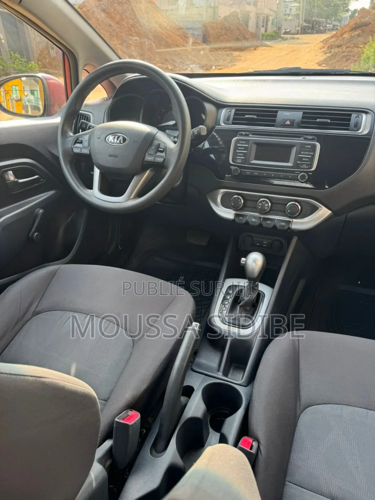 Kia Rio EX 4dr Hatchback (1.6L 4cyl 6A) 2017 Rouge