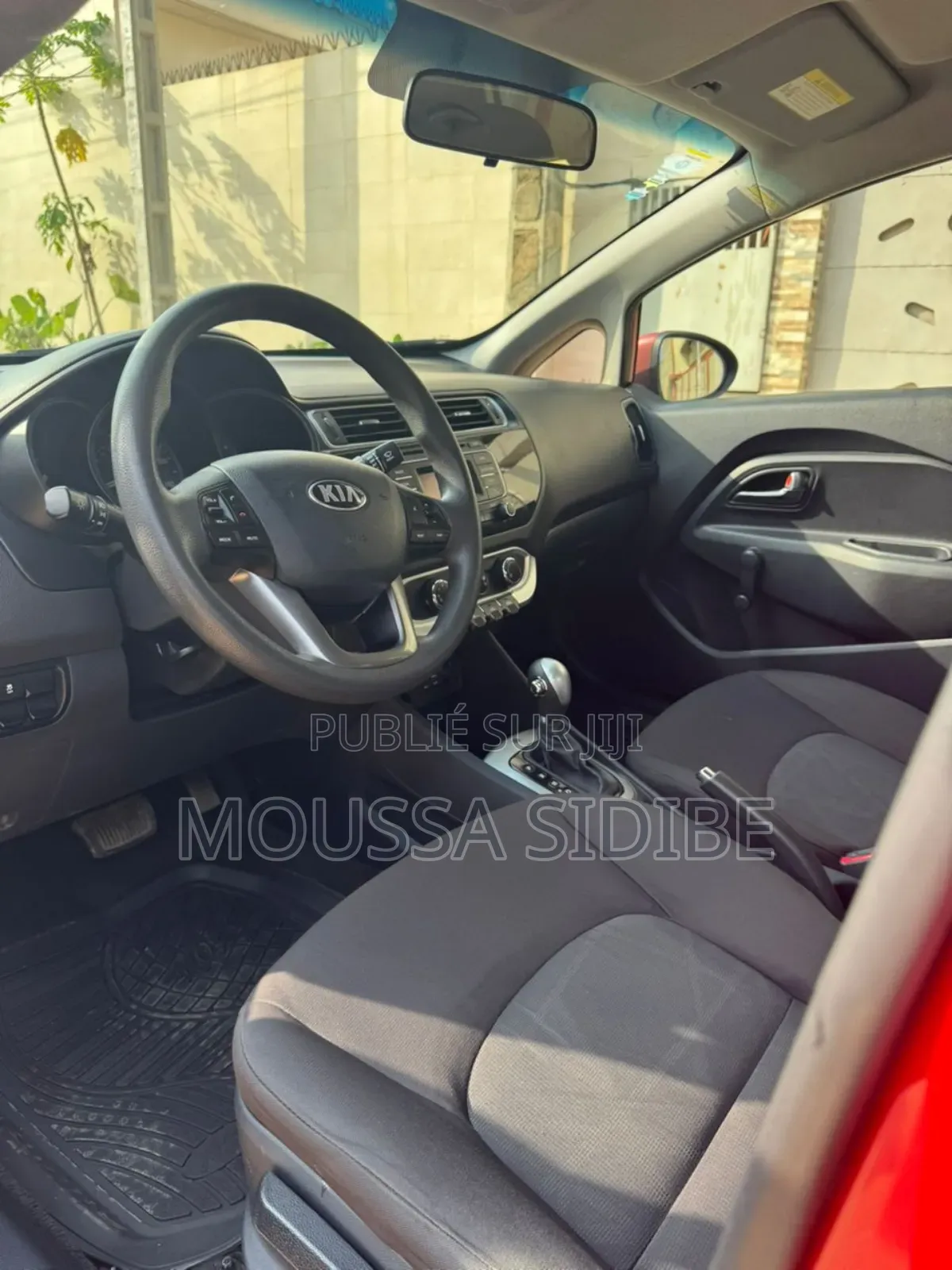 Kia Rio EX 4dr Hatchback (1.6L 4cyl 6A) 2017 Rouge