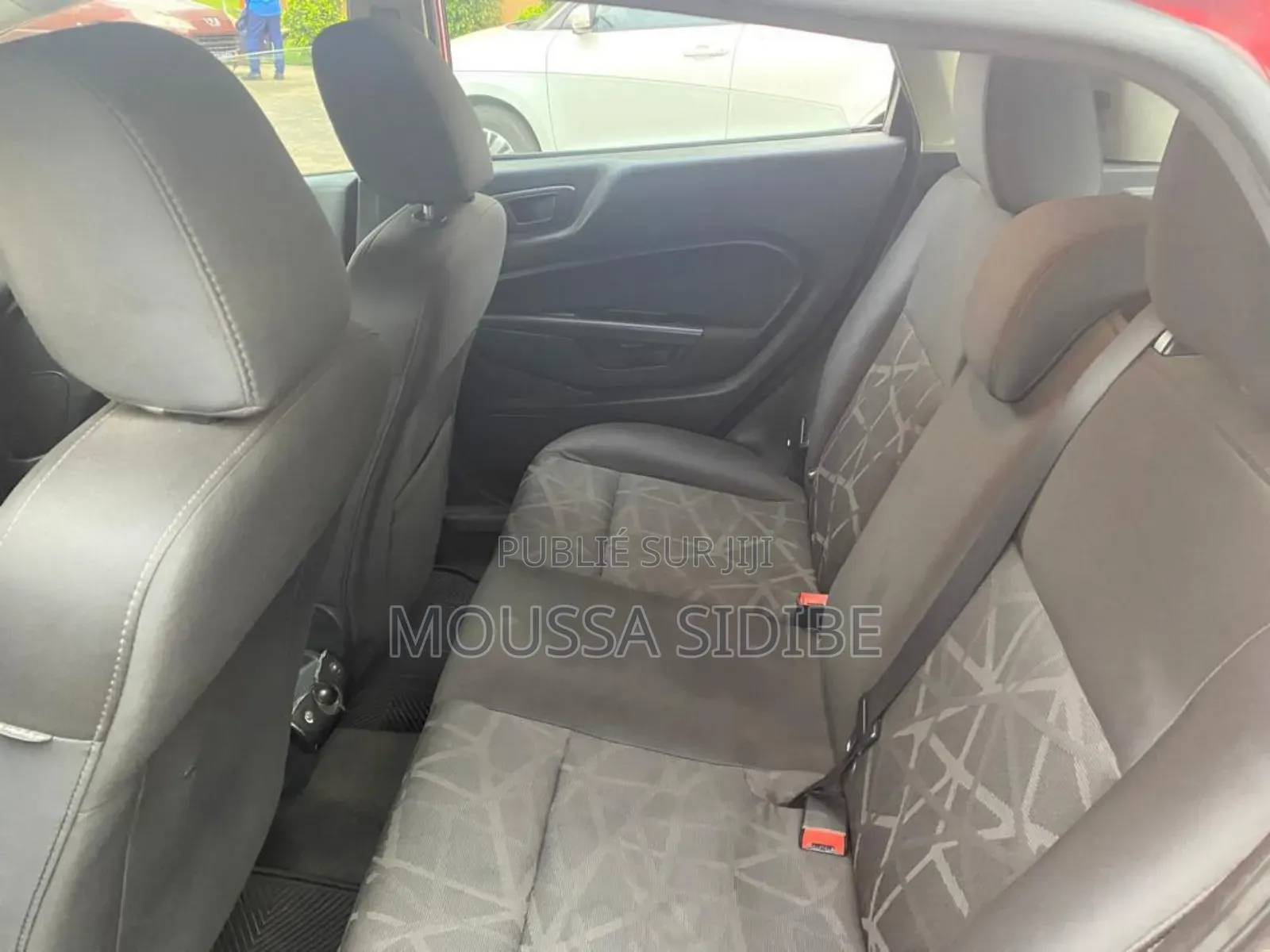 Ford Fiesta S 4dr Hatchback (1.6L 4cyl 5M) 2015 Rouge