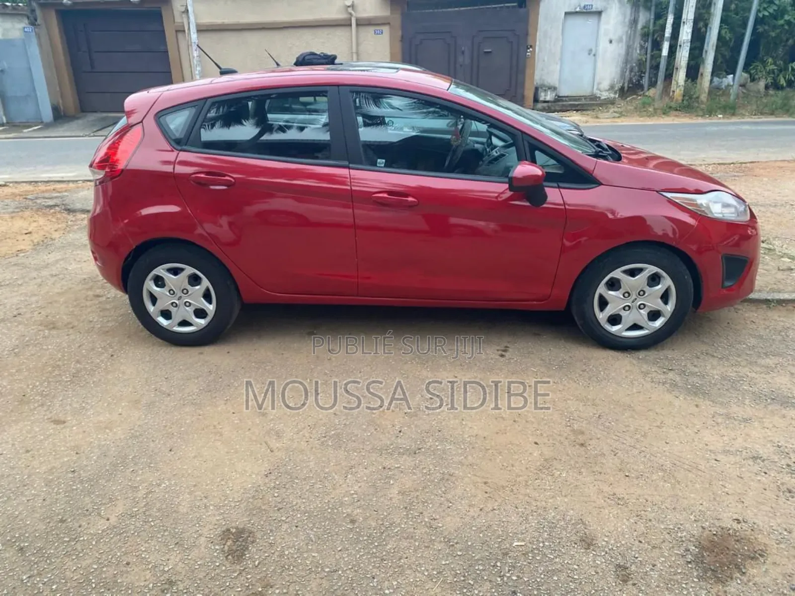 Ford Fiesta S 4dr Hatchback (1.6L 4cyl 5M) 2015 Rouge