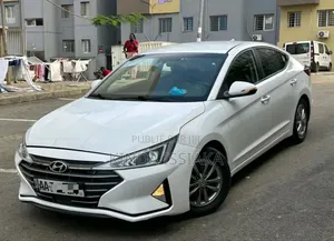 Hyundai Elantra Limited 2021 Blanc cassé