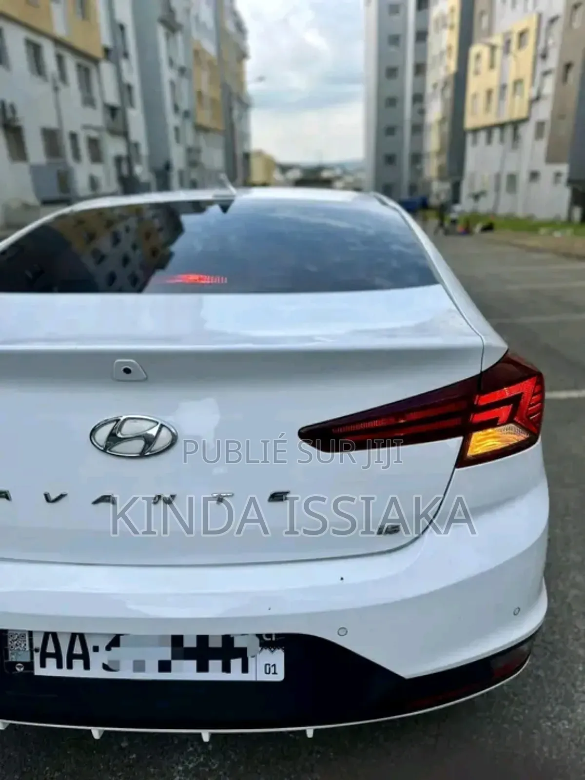 Hyundai Elantra Limited 2021 Blanc cassé