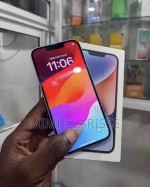 Neuf Apple iPhone 13 256 GB Violet