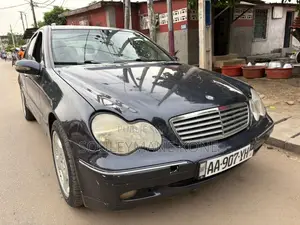 Mercedes-Benz C240 2004 Bleu