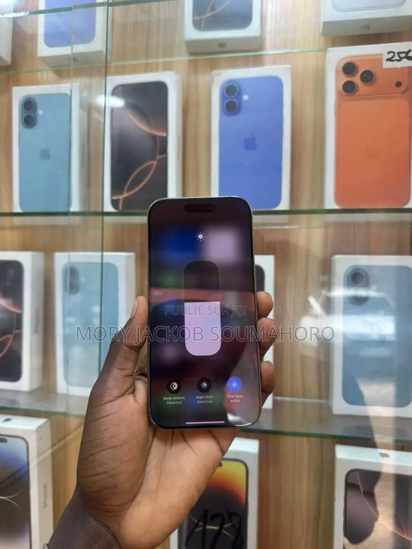 Neuf Apple iPhone 16 Pro 128 GB Or rose