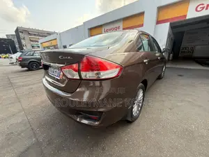 Suzuki Ciaz 2019 Gris