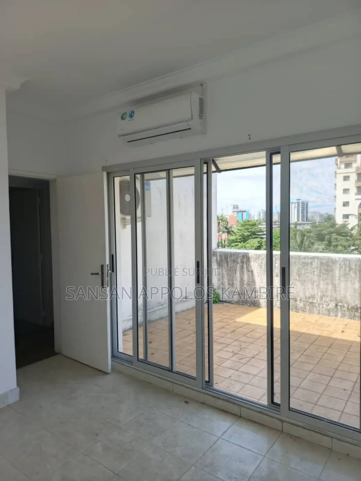 3chbre Appartement dans Magnifique Appart De, Marcory à Vendre