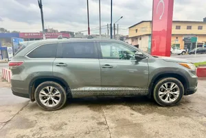 Toyota Highlander 2016 Gris