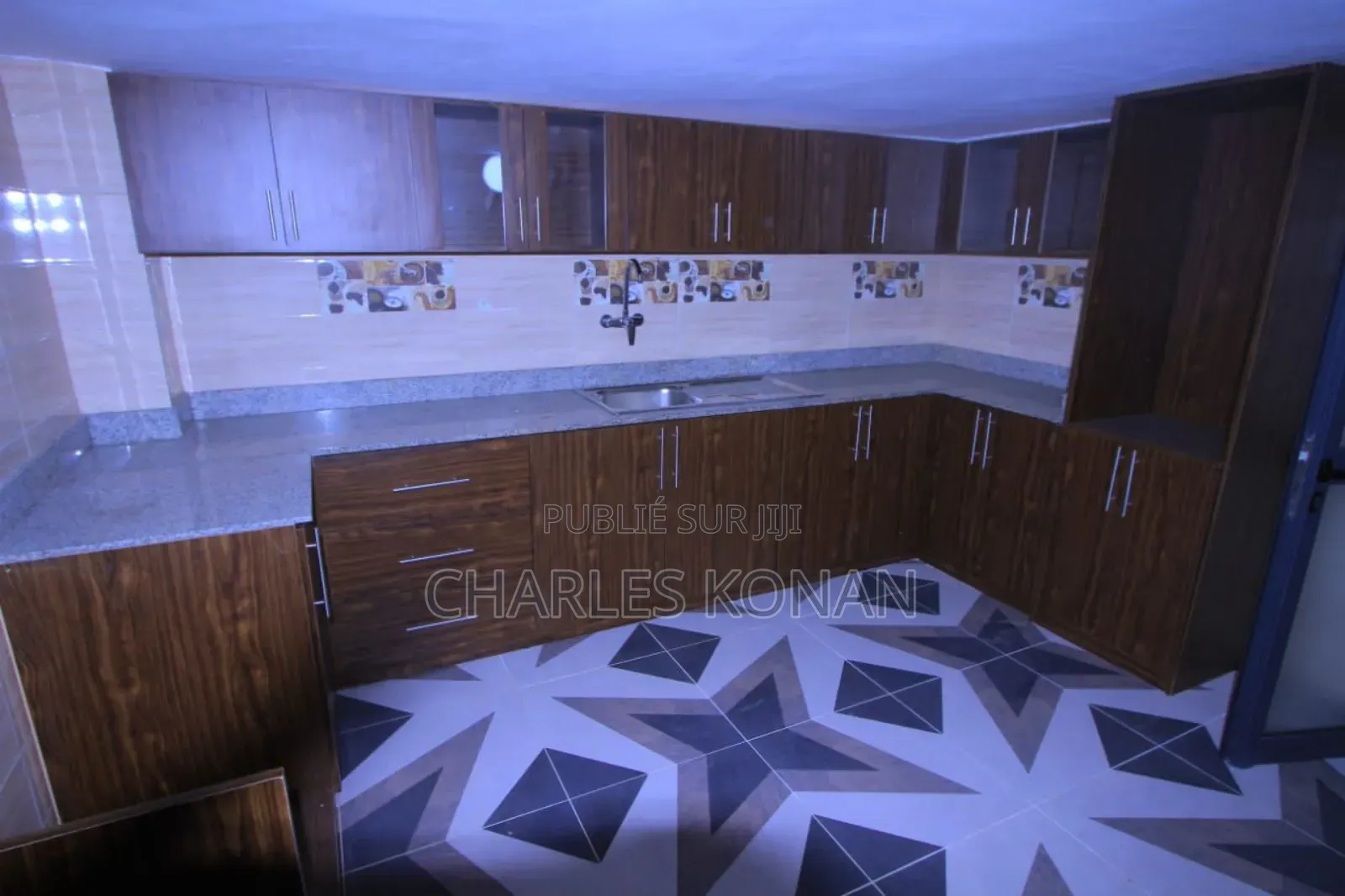 4chbre Duplex dans Bingerville à Vendre