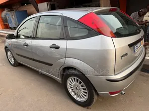 Ford Focus 2005 Gris