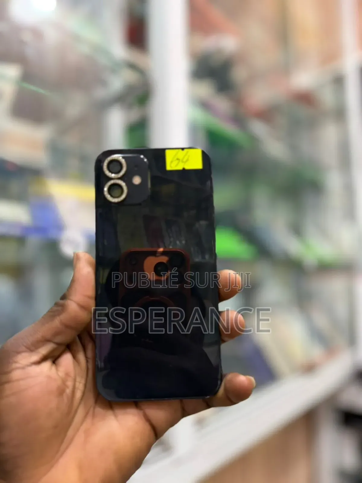 Apple iPhone 12 64 GB Noir